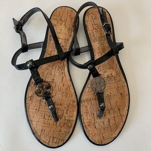 Arturo Chiang Black Flat Sandals Women's Size 7